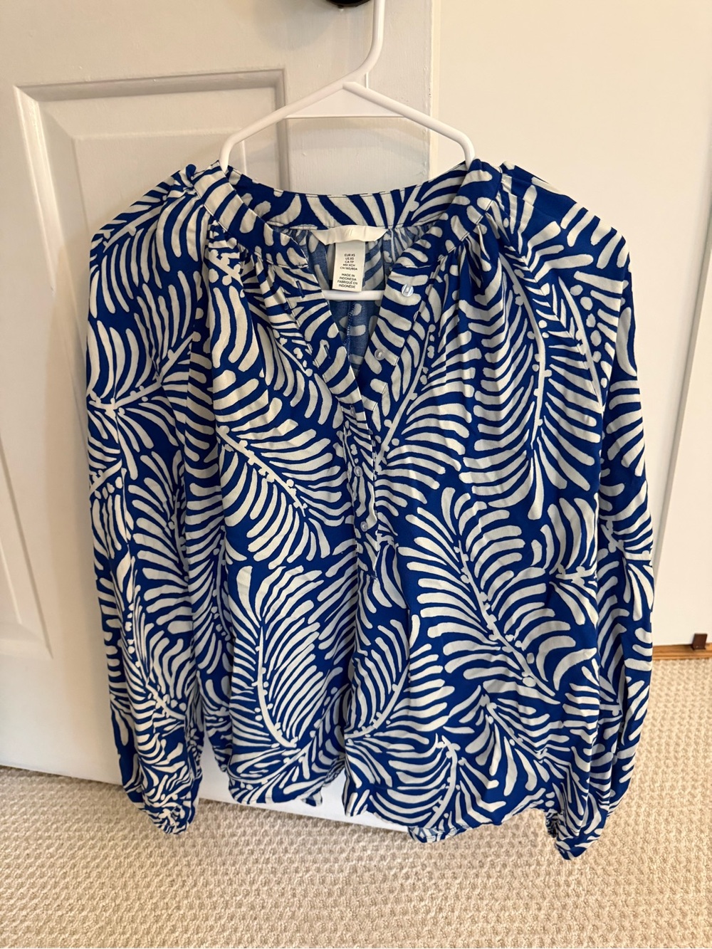 H&M Blue and White Printed Long-Sleeve Blouse